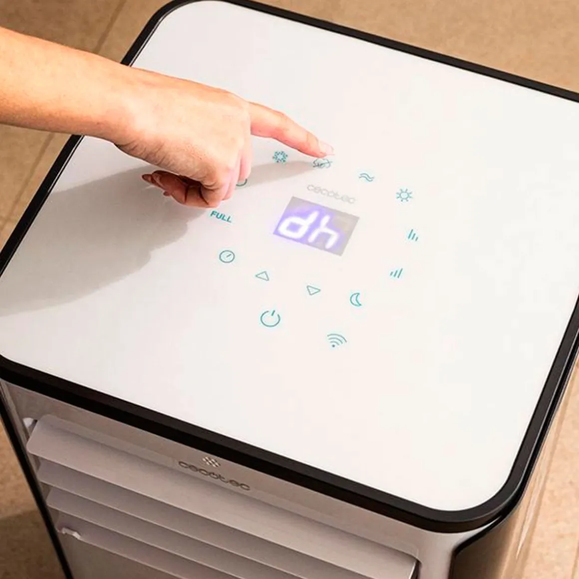 Aire acondicionado portátil Cecotec ForceClima 9500 Soundless Heating Connected con mando + wifi 1010W 9000btu A blanco/inox