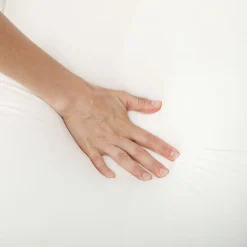 Almohada Charles Homcom viscoelástica + funda transpirable blanco 80 cm