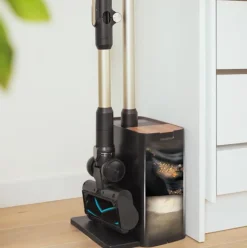 Aspirador vertical Cecotec Conga Rockstar 5500 Hurricane Station Flex 700W base de autovaciado negro