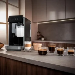 Cafetera automática Cecotec Cremmaet Lungo Latte 19 bares 2L molinillo negro