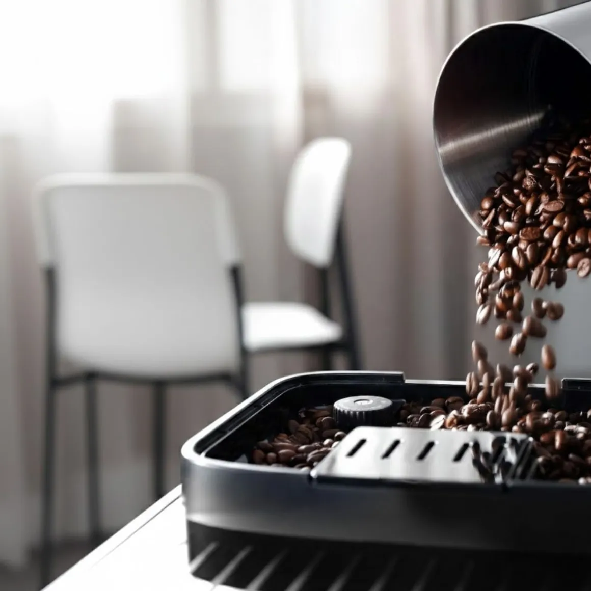 Cafetera superautomática DeLonghi Magnifica Evo 1100W 1,8L MyMenu 1-2 tazas negro
