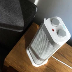 Calefactor cerámico vertical Ready Warm 6250 Ceramic Sky Style Cecotec oscilante 2000W blanco