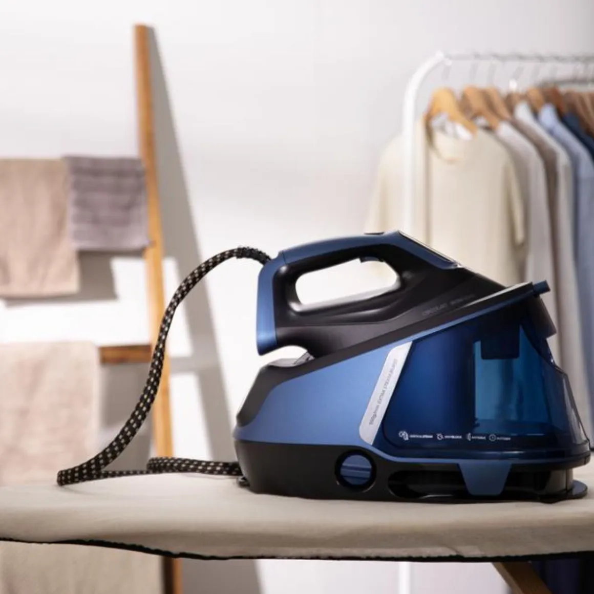 Centro de planchado Cecotec IronHero H-3000 3000W 155 g/min azul