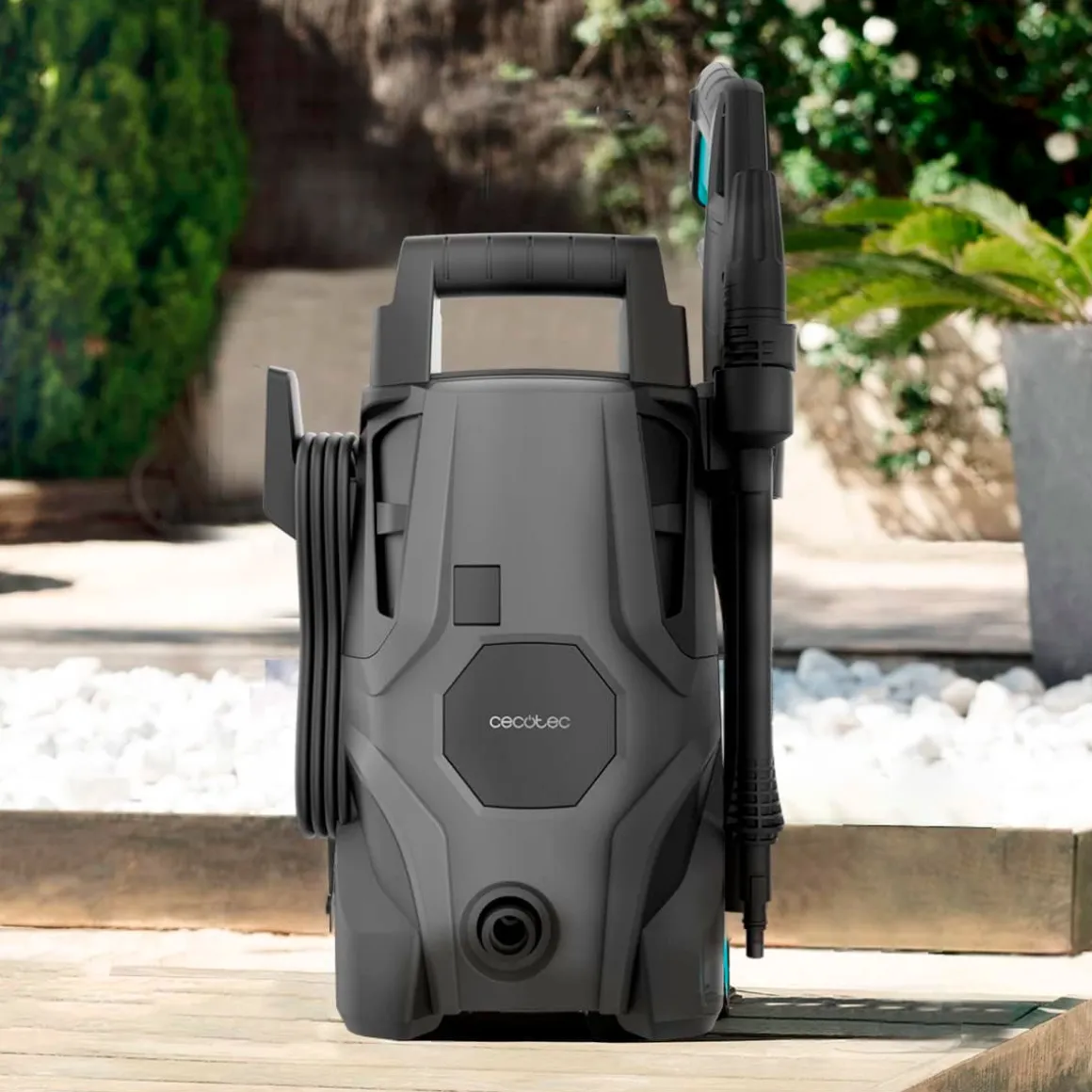 Hidrolimpiadora Cecotec HydroBoost 1400 Essential 1400W 105 bares con accesorios gris
