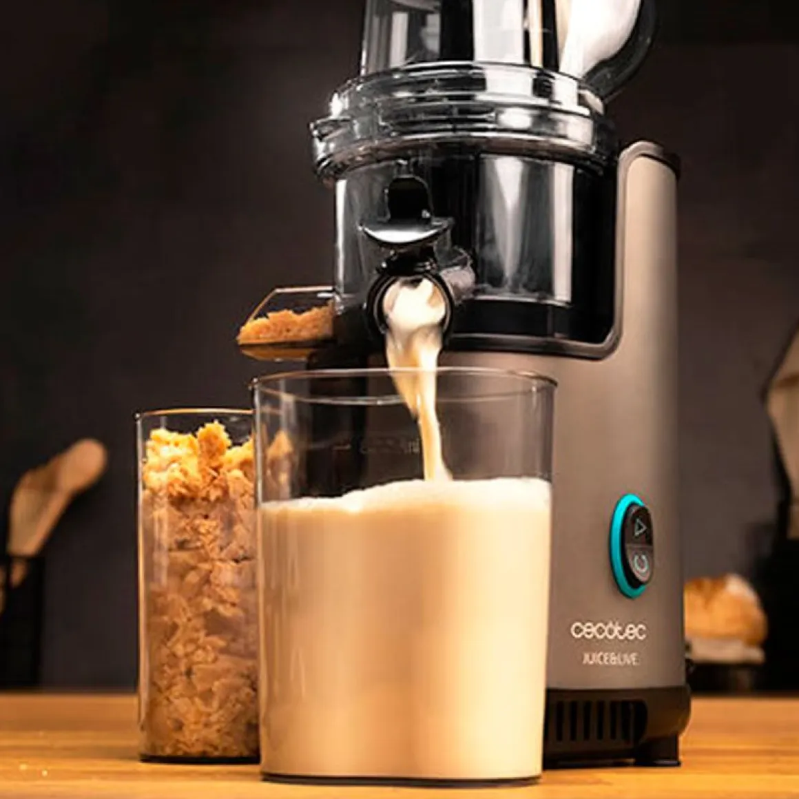 Licuadora de prensa fría Juice&Live 2500 EasyClean 200W 70 rpm canal XL negro