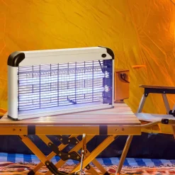 Lámpara anti mosquitos Outsunny 30W luz UV 60 m² plata 26,5x48,5x8,5 cm
