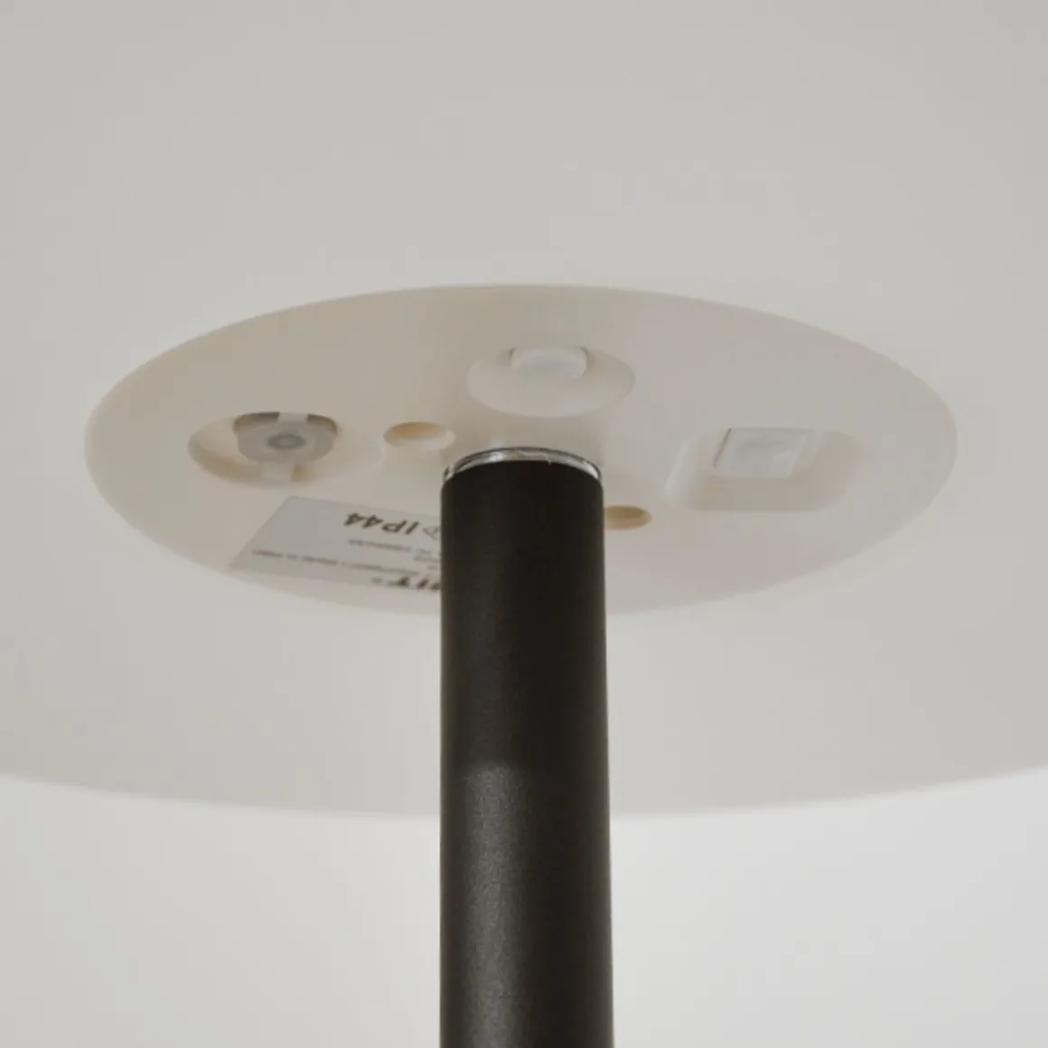 Lámpara de sobremesa Biana Lumit LED RGB con USB blanco Ø16x30 cm