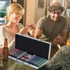 Maletín de póker Homcom 500 fichas 5 dados + 2 barajas + 1 ficha crupier multicolor 6,5x55,5x22 cm