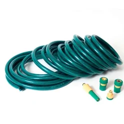 Manguera flexible con 4 accesorios verde 20 m