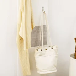 Perchero de pared Oddi Homcom 4 ganchos + estante con barra blanco 60x50x23,5 cm