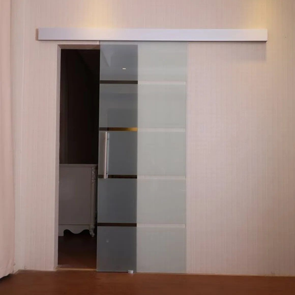 Puerta corredera Homcom de cristal translúcido con rayas 213x200 cm