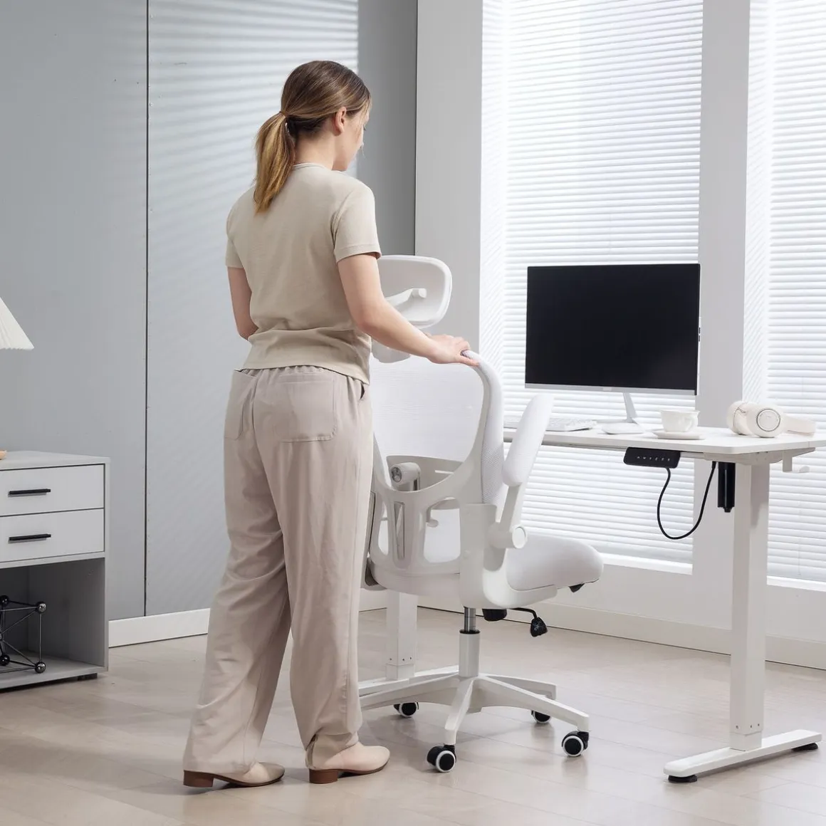 Silla de oficina Ryan Vinsetto soporte lumbar diseño basculante 112-120x62x64 cm