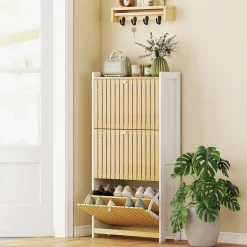 Zapatero Six Homcom puertas abatibles diseño con listones natural/blanco